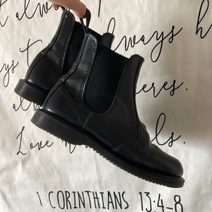 Water proof Dr Marten black Chelsea RAIN BOOT